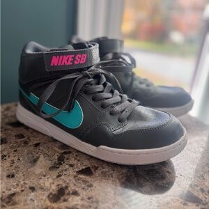 Nike SB Kids Black and Blue Sneakers